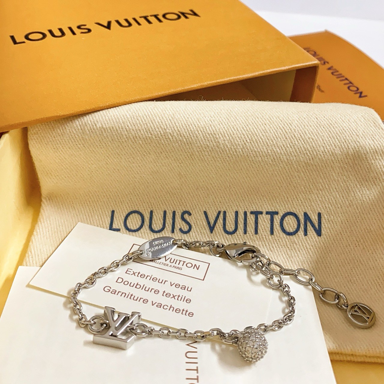 PP13275 สร้อยข้อมือ L