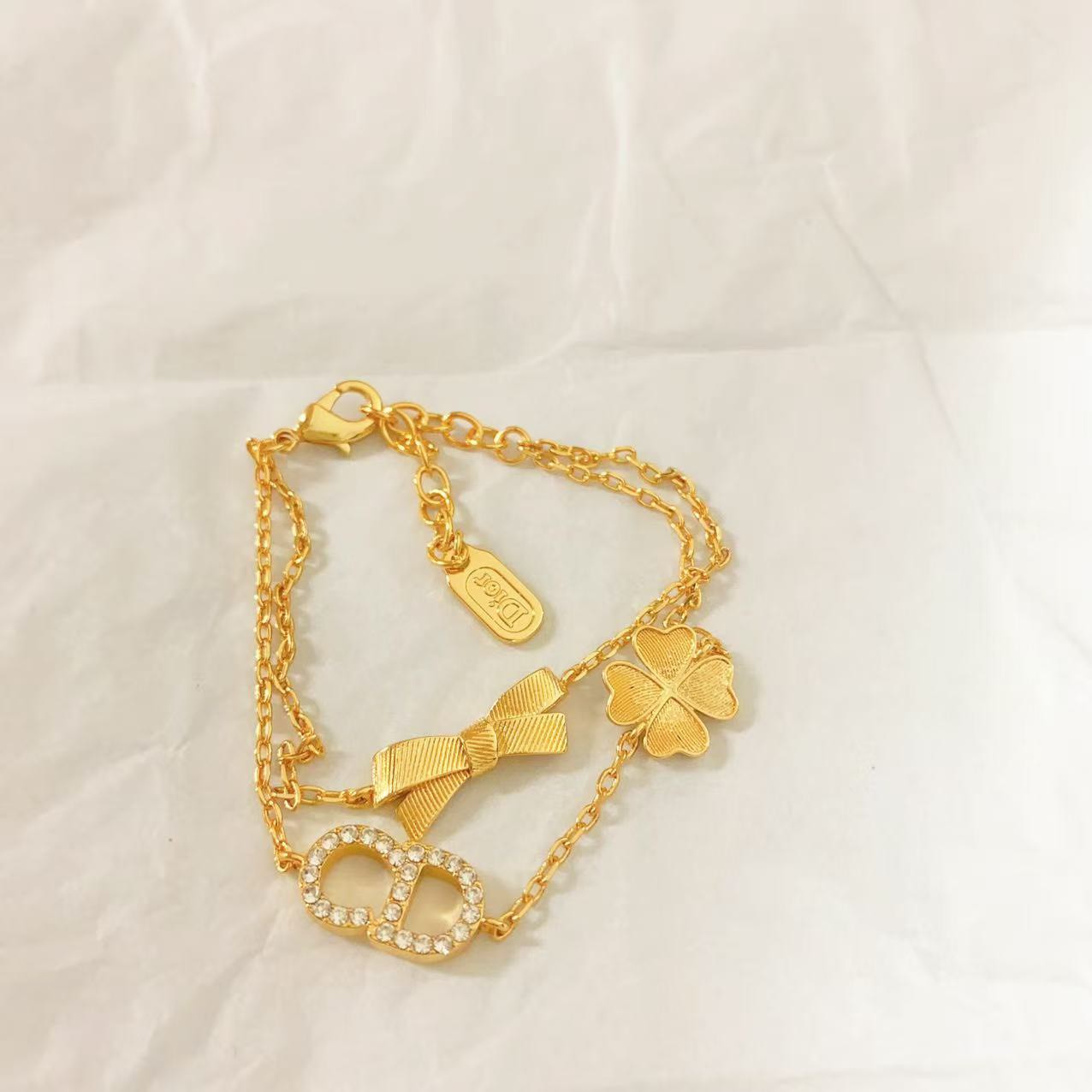 PP13795 สร้อยข้อมือ DI