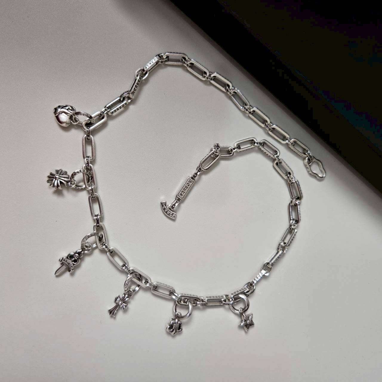 PP13000 สร้อยคอ Chrome Hearts