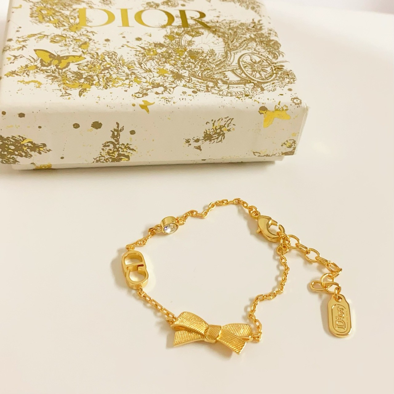 PP13821 สร้อยข้อมือ DI