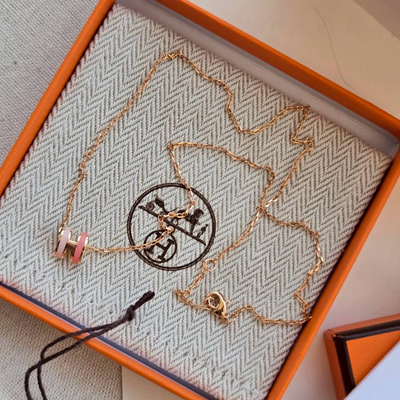 PP13021 สร้อยคอ H(ชมพู)