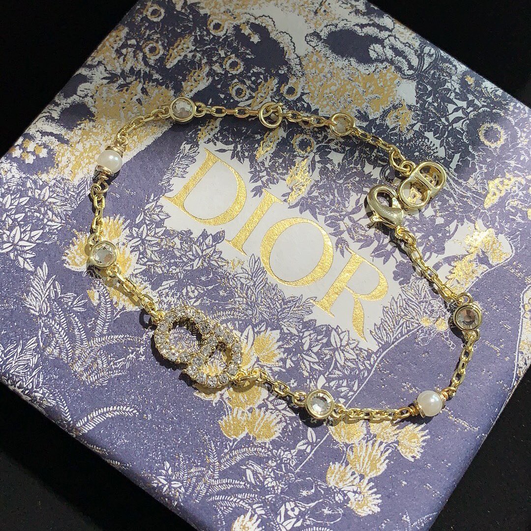 PP11396 สร้อยข้อมือ DI