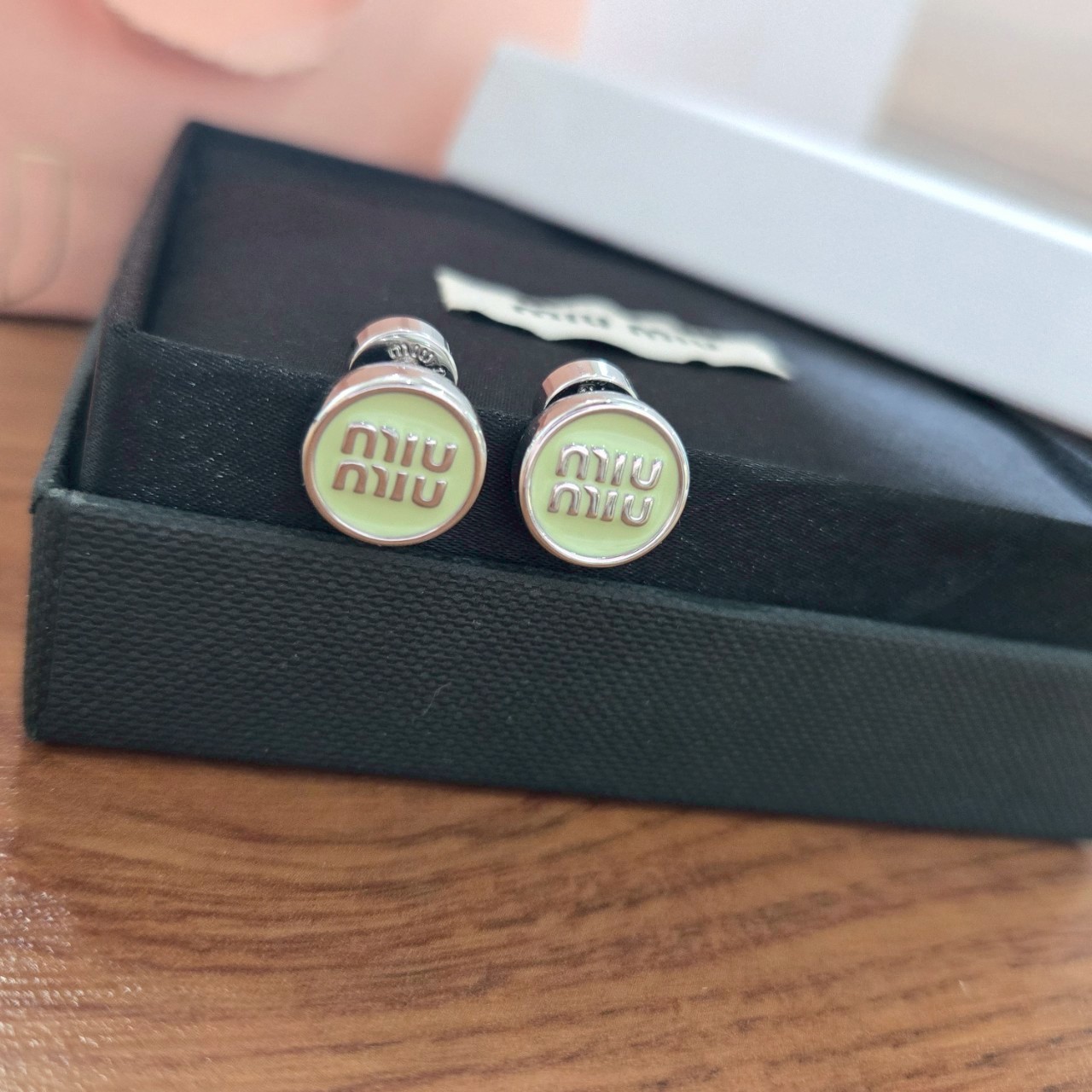 O1376 ต่างหู MIU(เขียว)