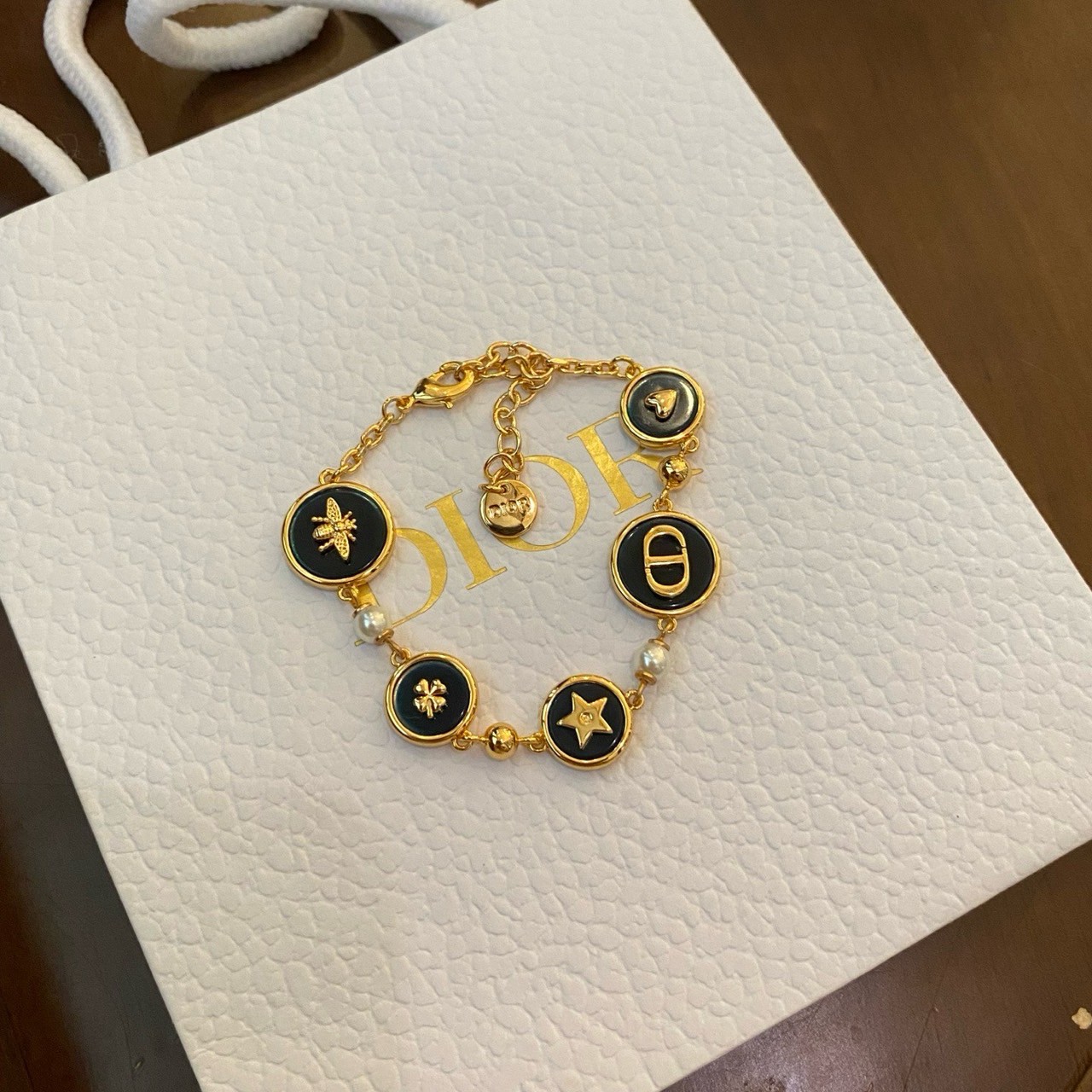 PP11699 สร้อยข้อมือ DI