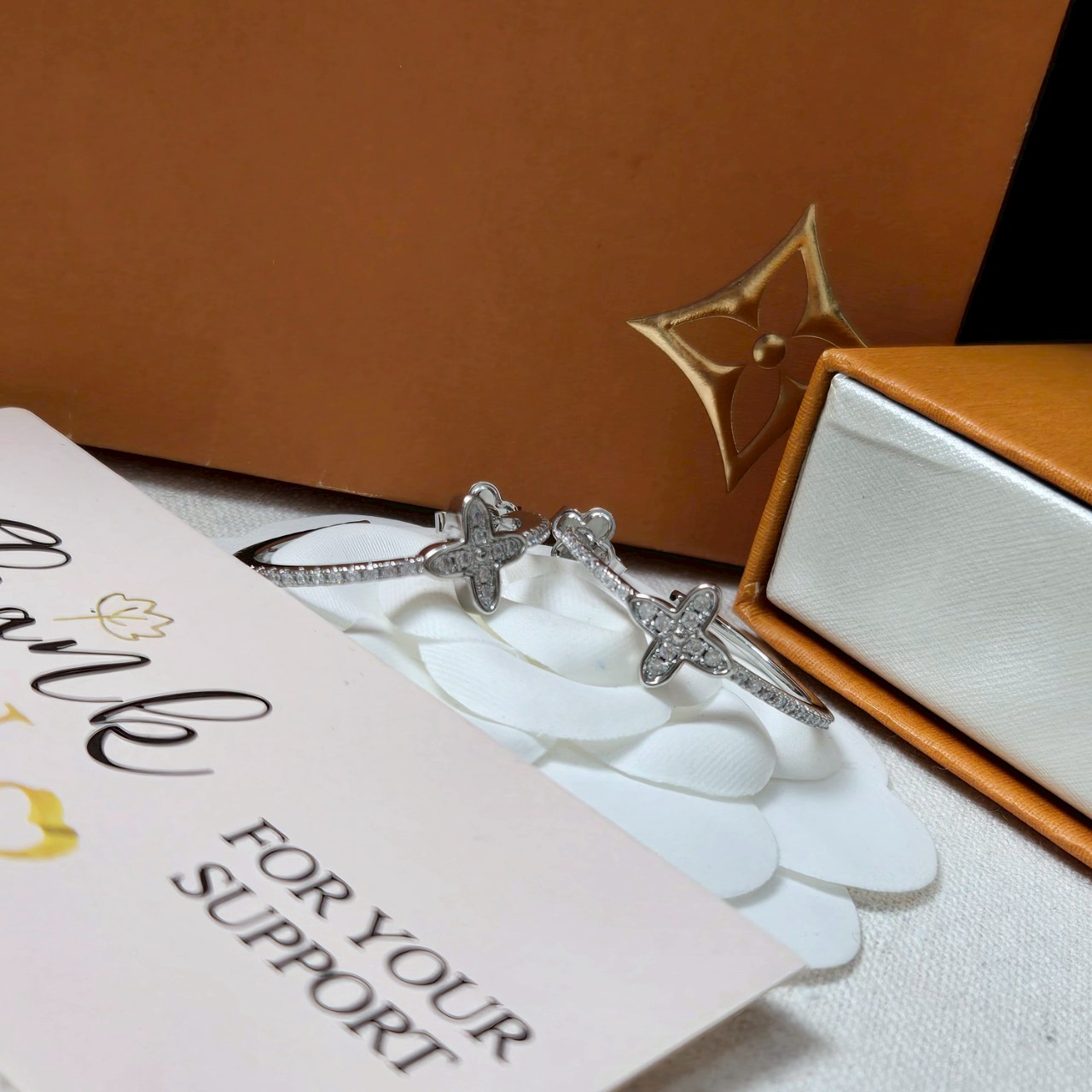 PP10814 ต่างหู L(เงิน)