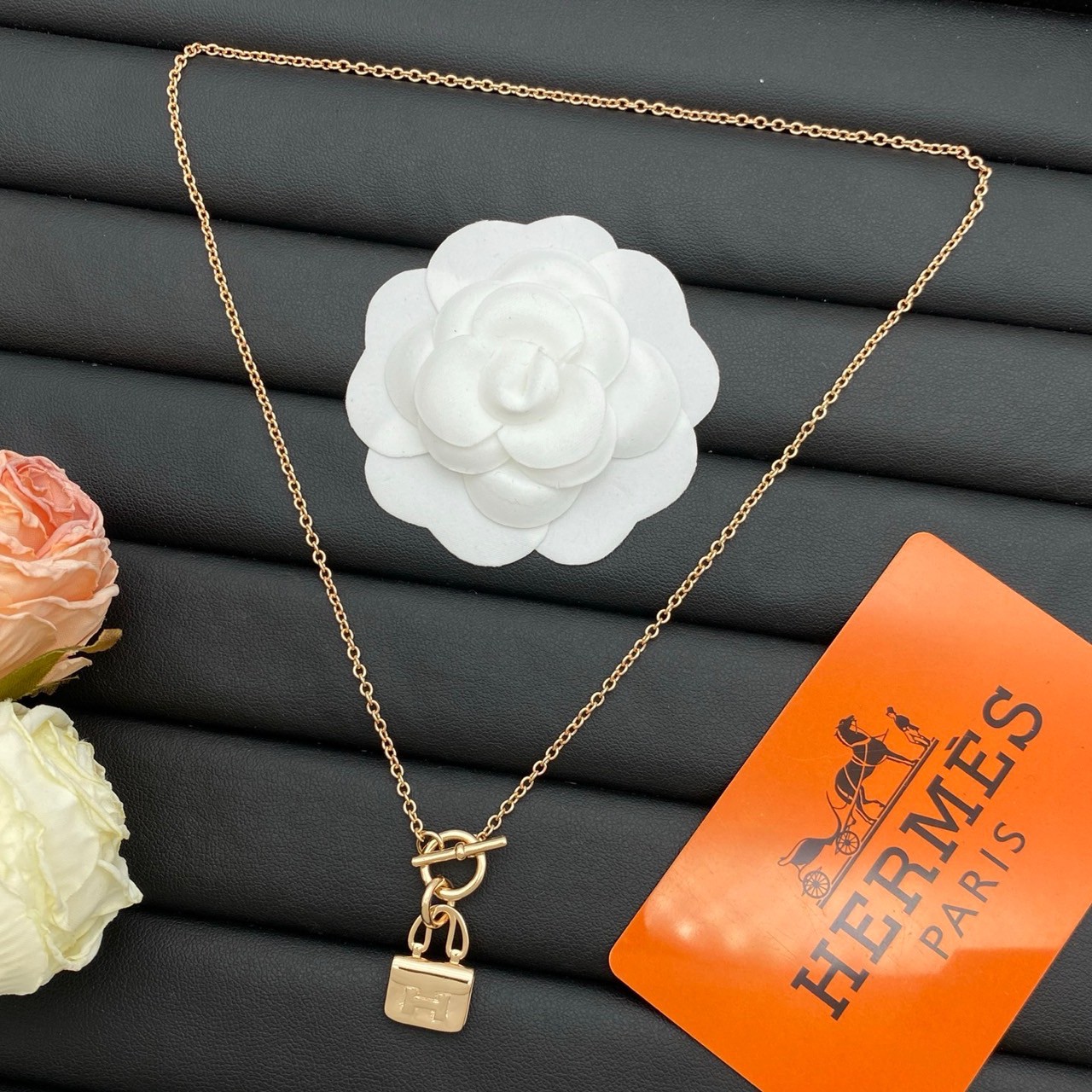 PP10824 สร้อยคอ H(PinkGold)