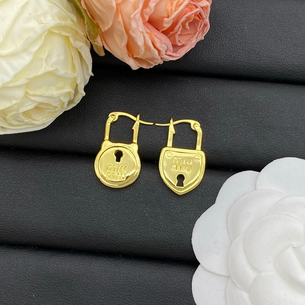 PP10820 ต่างหู MIU(ทอง)