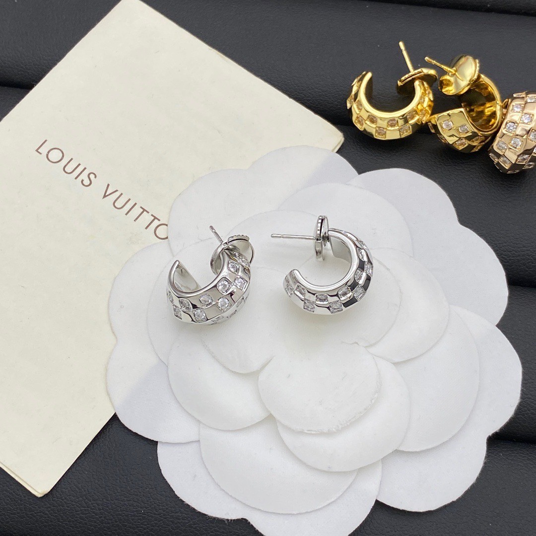 O0973 ต่างหู L(เงิน)