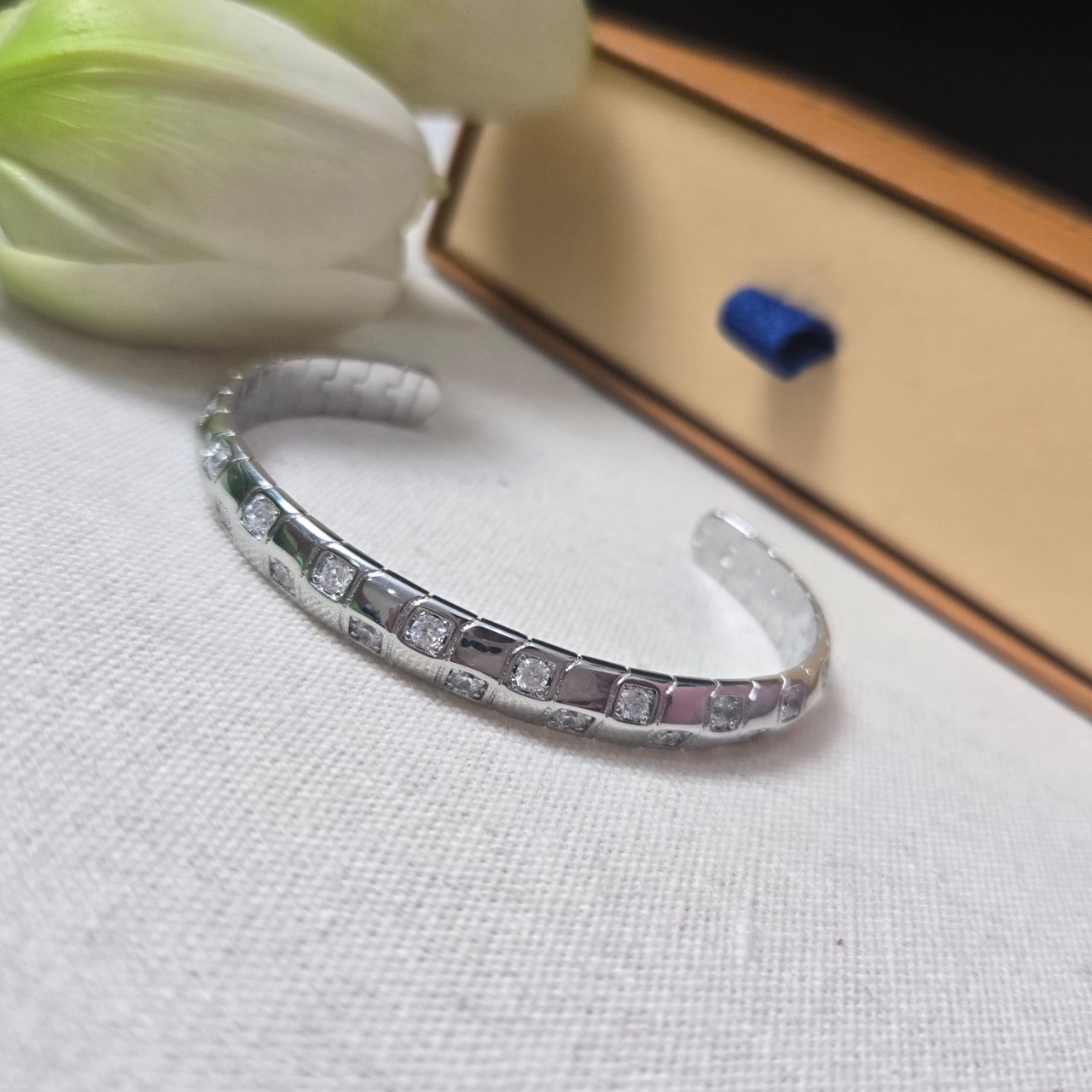 O0981 กำไลข้อมือ L(เงิน)