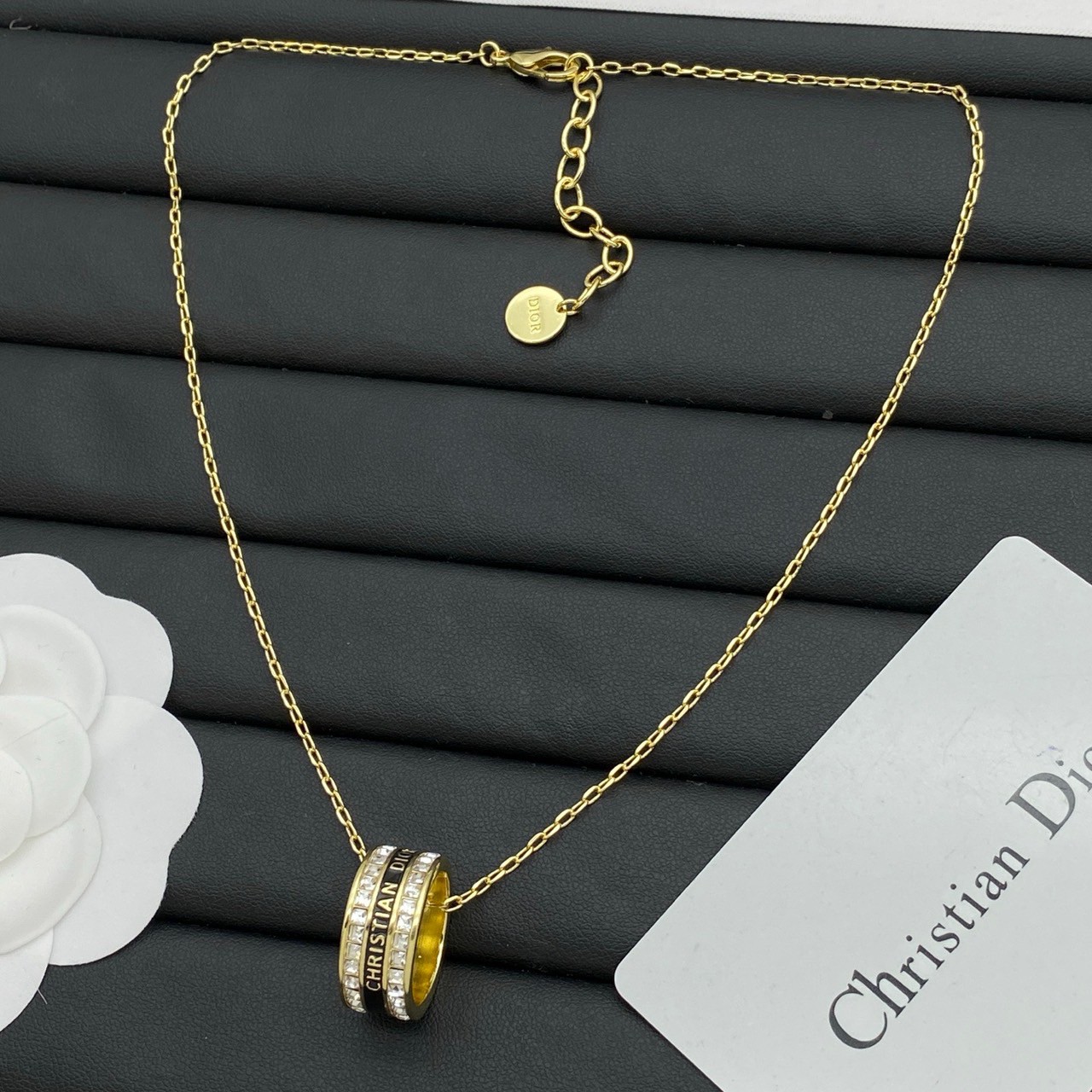 O1368 สร้อยคอ DI(ดำ)