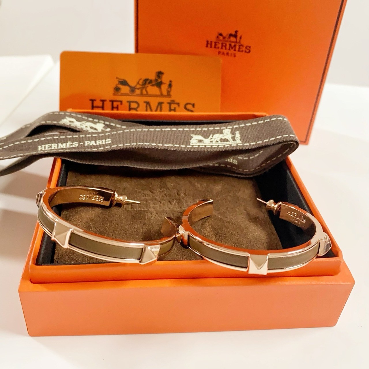 PP11422 ต่างหู H