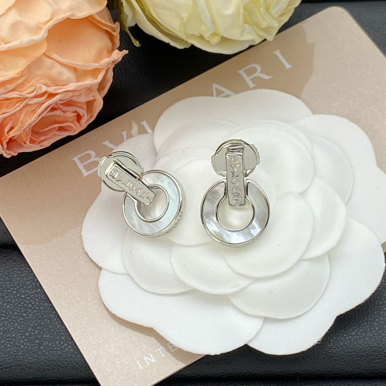 PP12266 ต่างหู BVL(เงิน-ขาว)