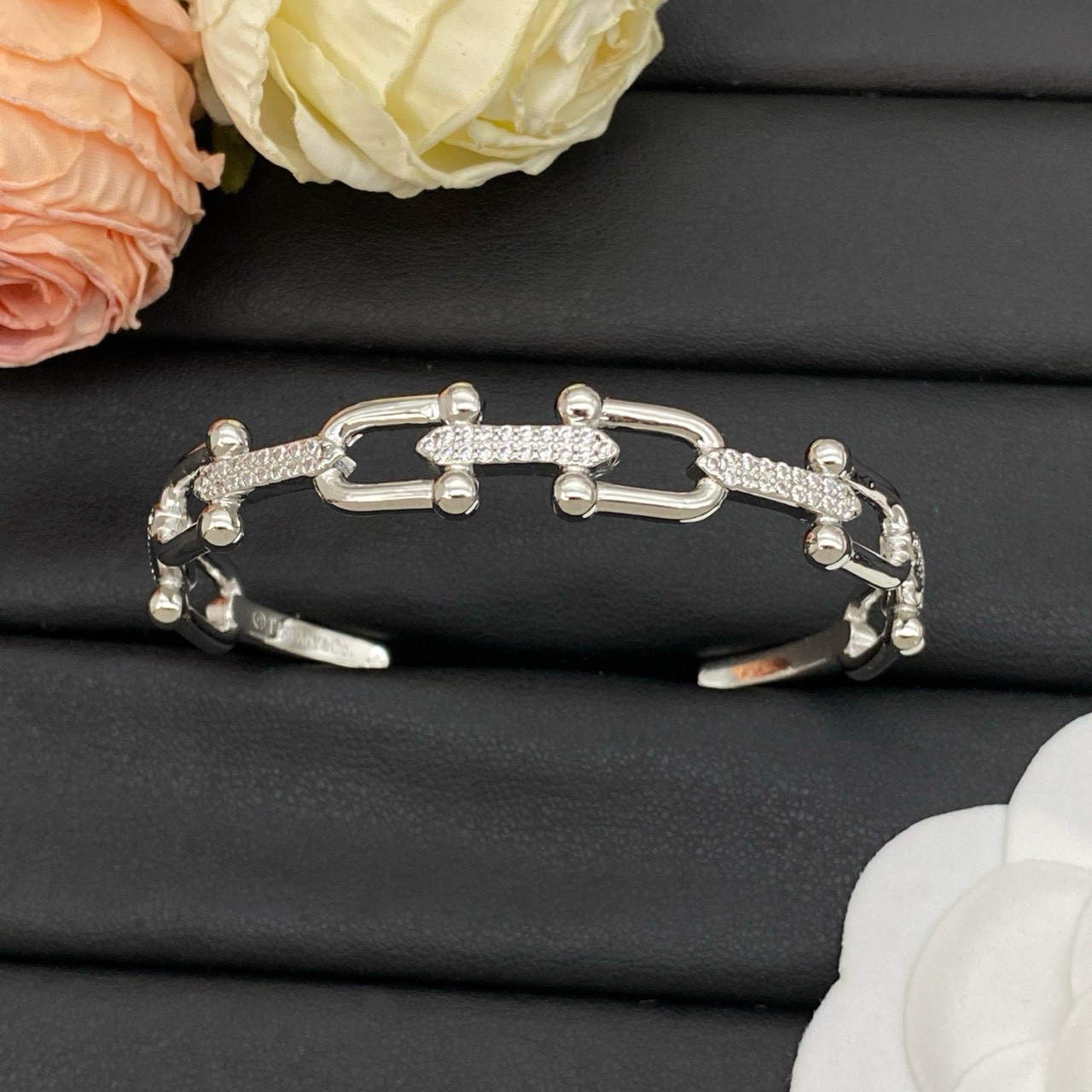 PP12279 กำไลข้อมือ TIF(เงิน)