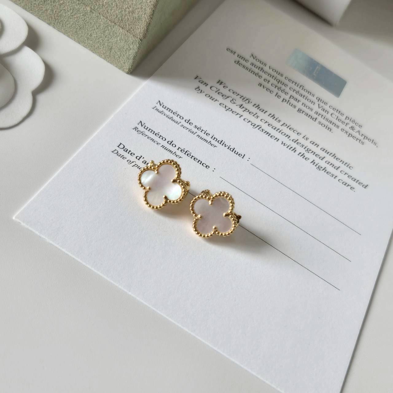 PP12550 ต่างหู VC(ขาว-ทอง)(B)