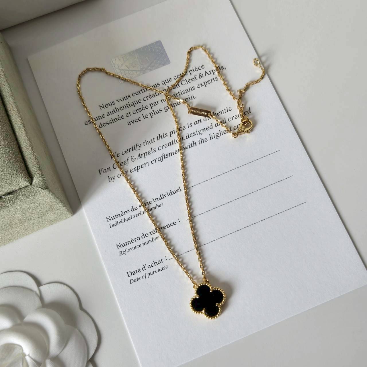 PP12553 สร้อยคอ VC(ดำ-ทอง)