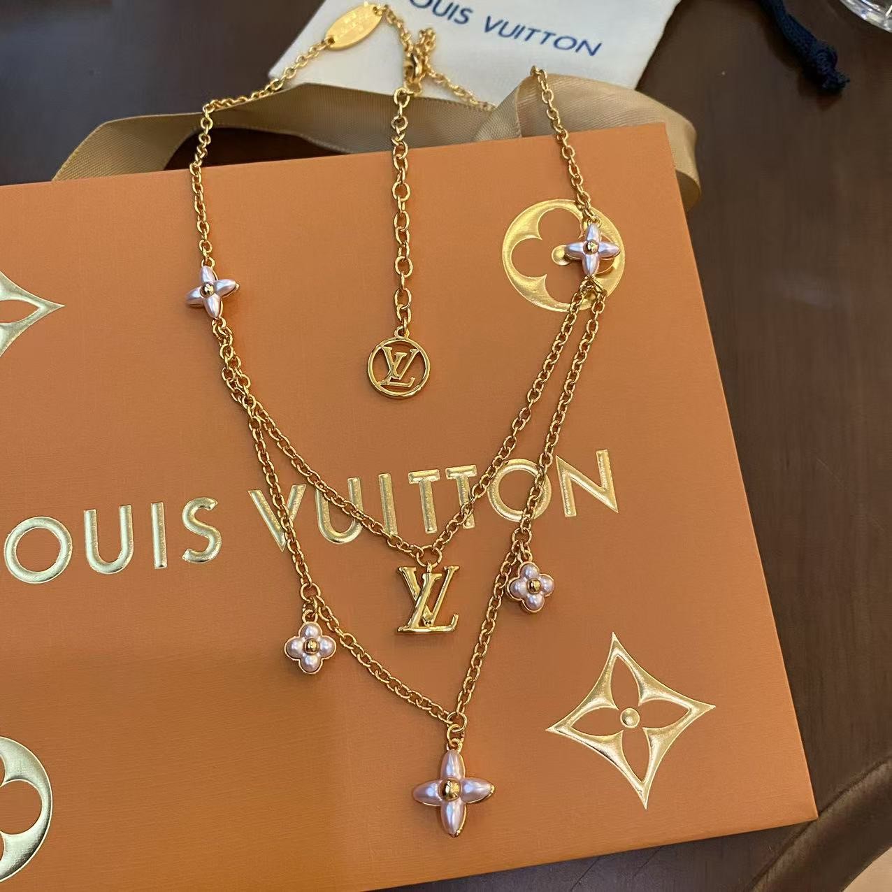 PP11723 สร้อยคอ L(ชมพู)