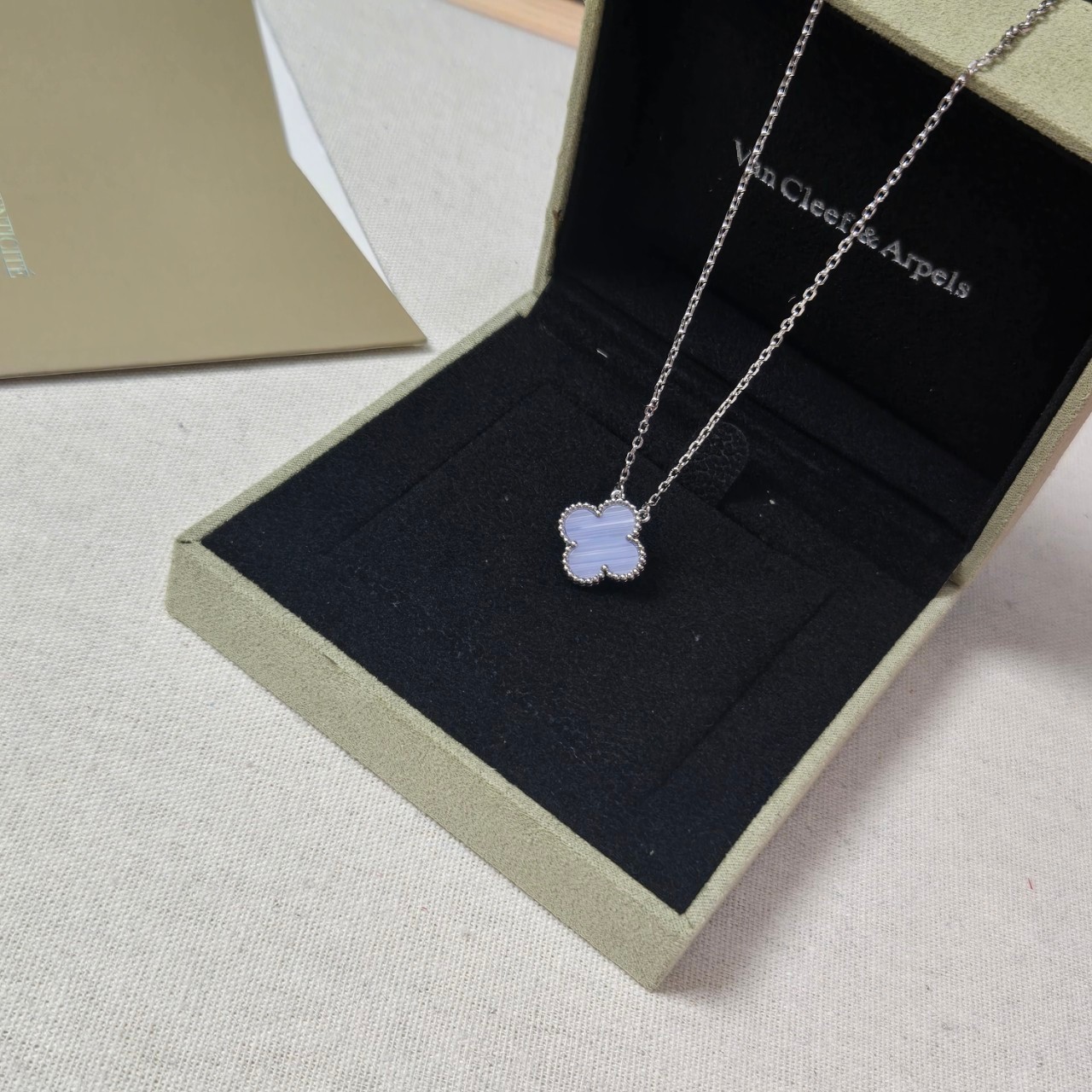 PP9953 สร้อยคอ VC