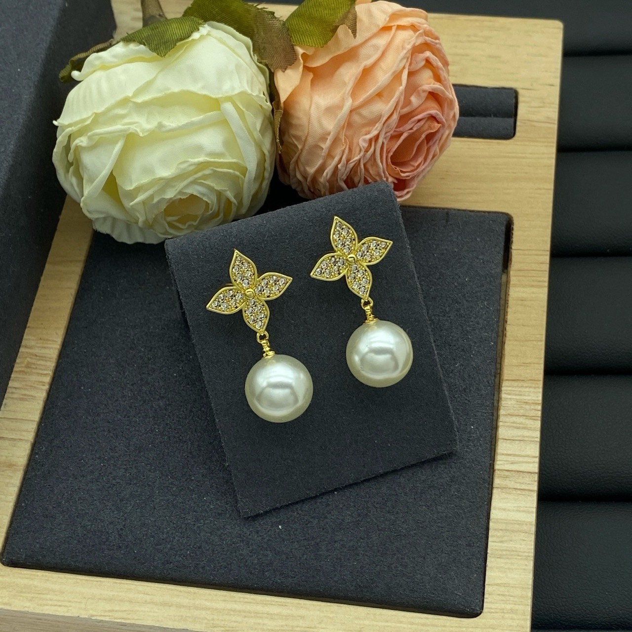 O0987 ต่างหู L(ทอง)