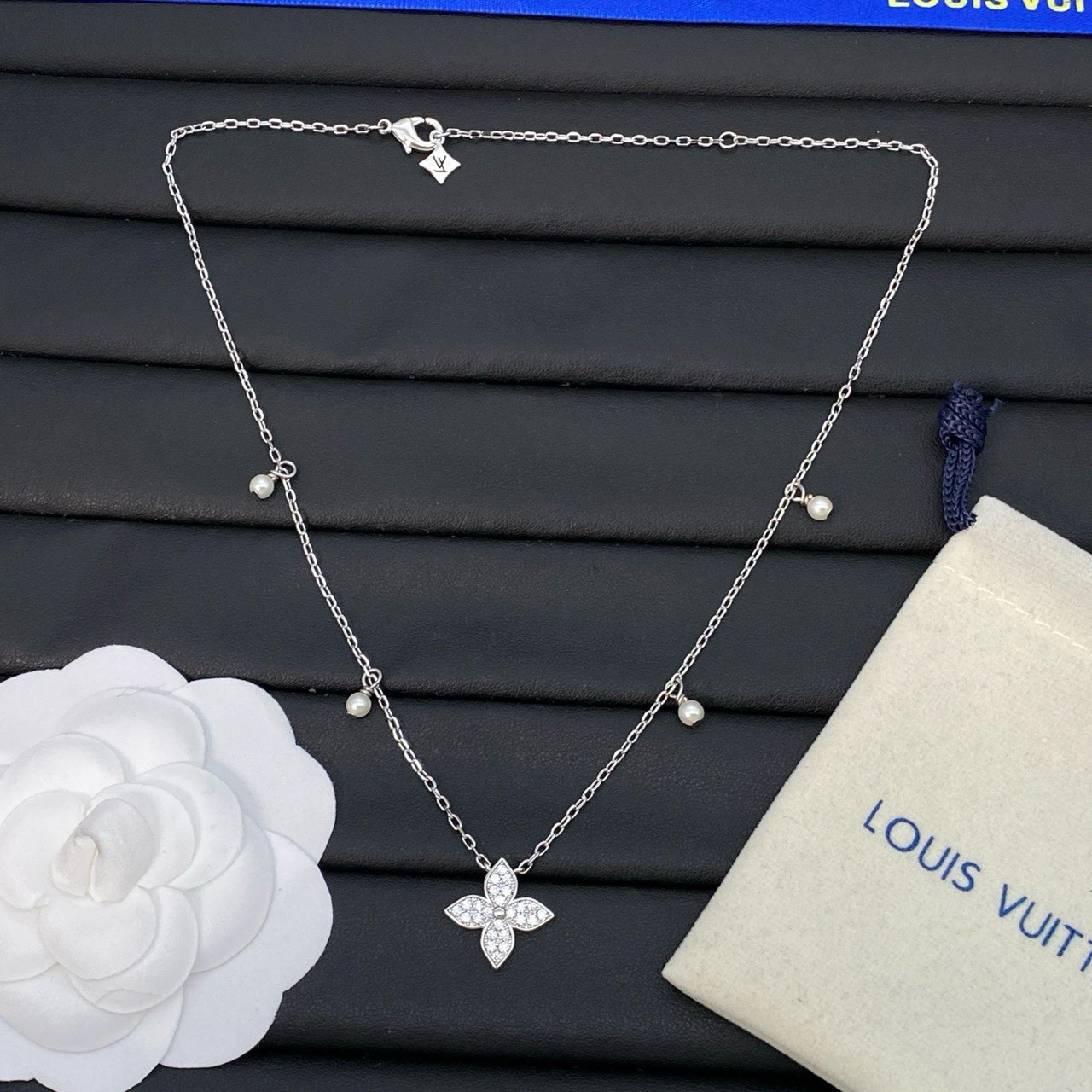 PP12297 สร้อยคอ L(เงิน)