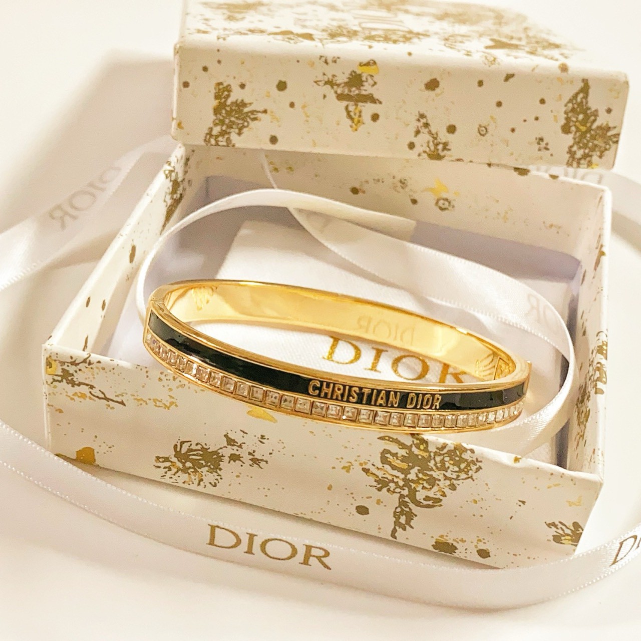 PP12603 กำไลข้อมือ DI(ดำ)