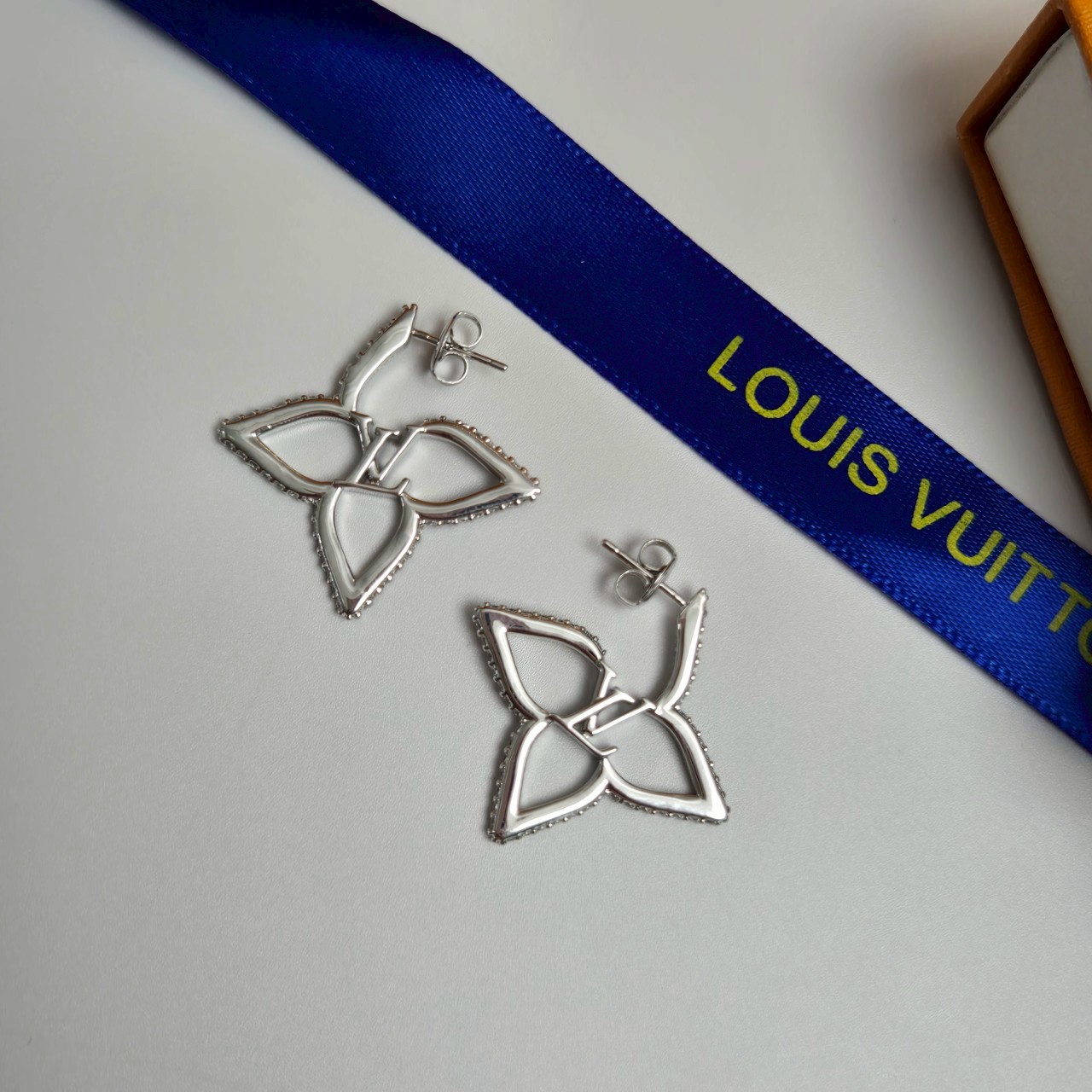 PP10627 ต่างหู L(เงิน)