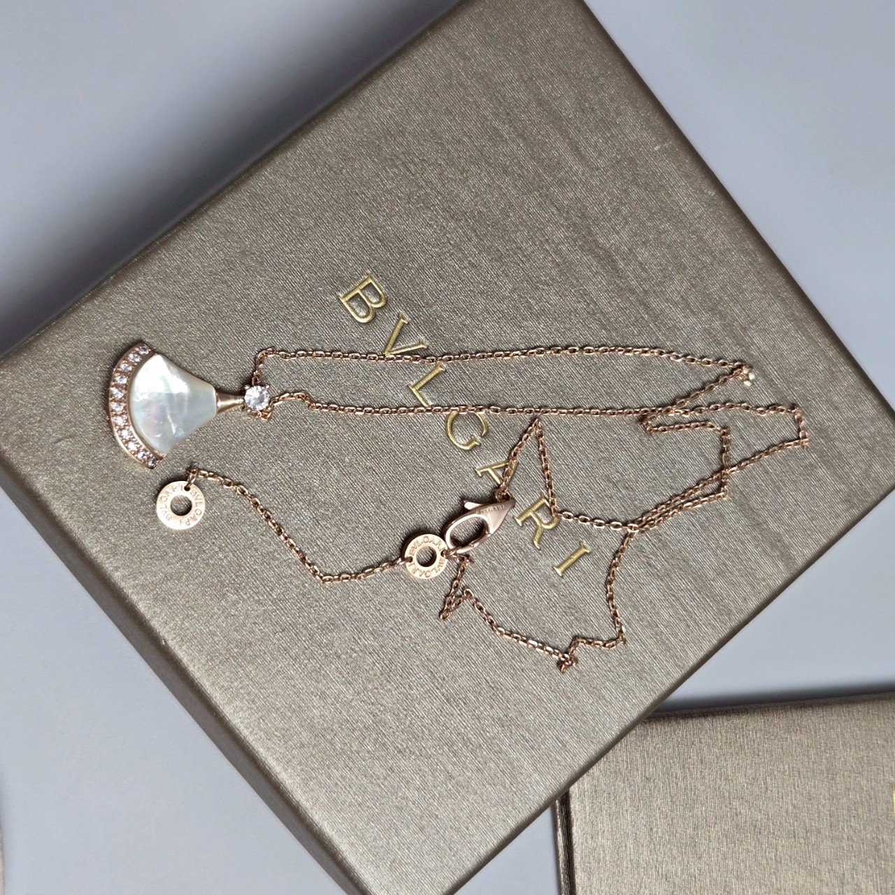 PP10633 สร้อยคอ BVL