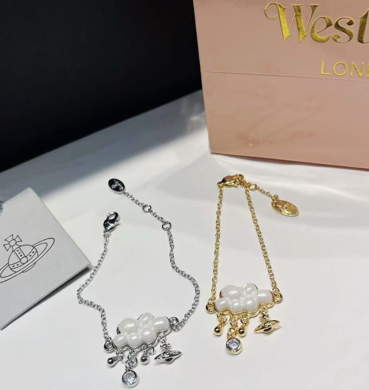 PP11474 สร้อยข้อมือ Vivien(ทอง)