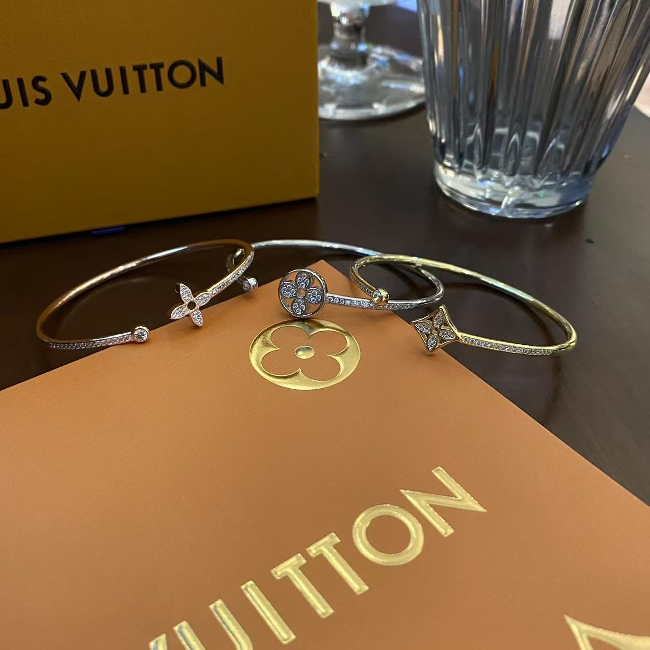 PP11768 กำไลข้อมือ L(PinkGold)