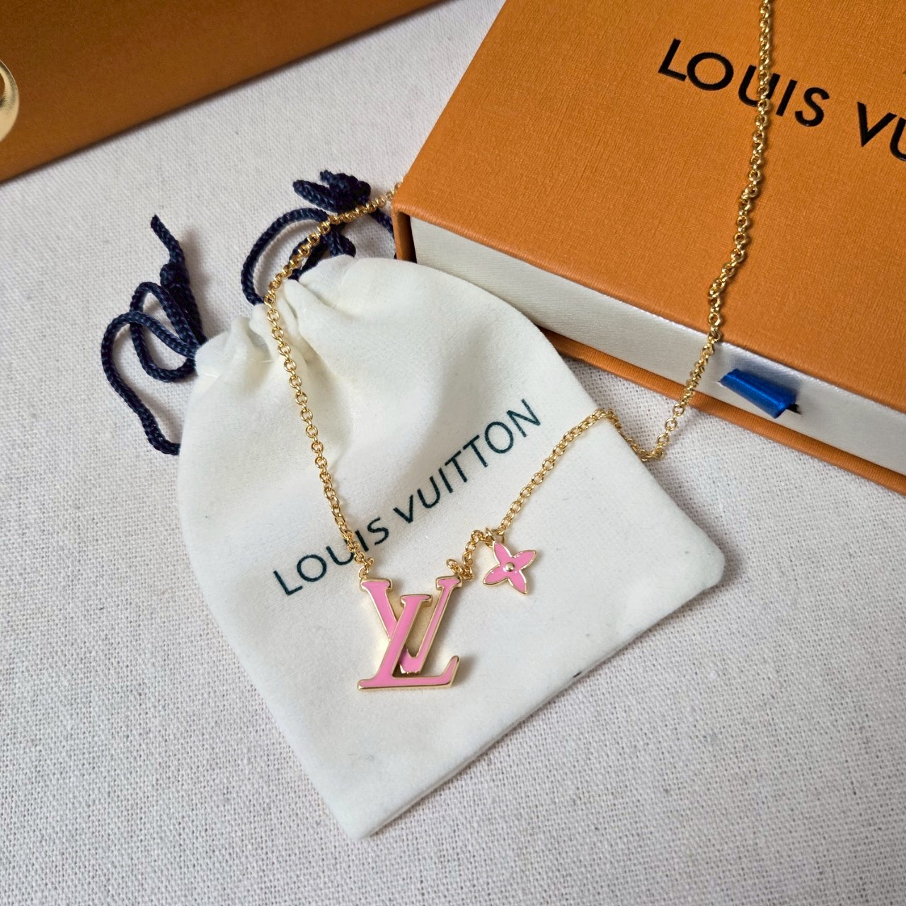 O1338 สร้อยคอ L