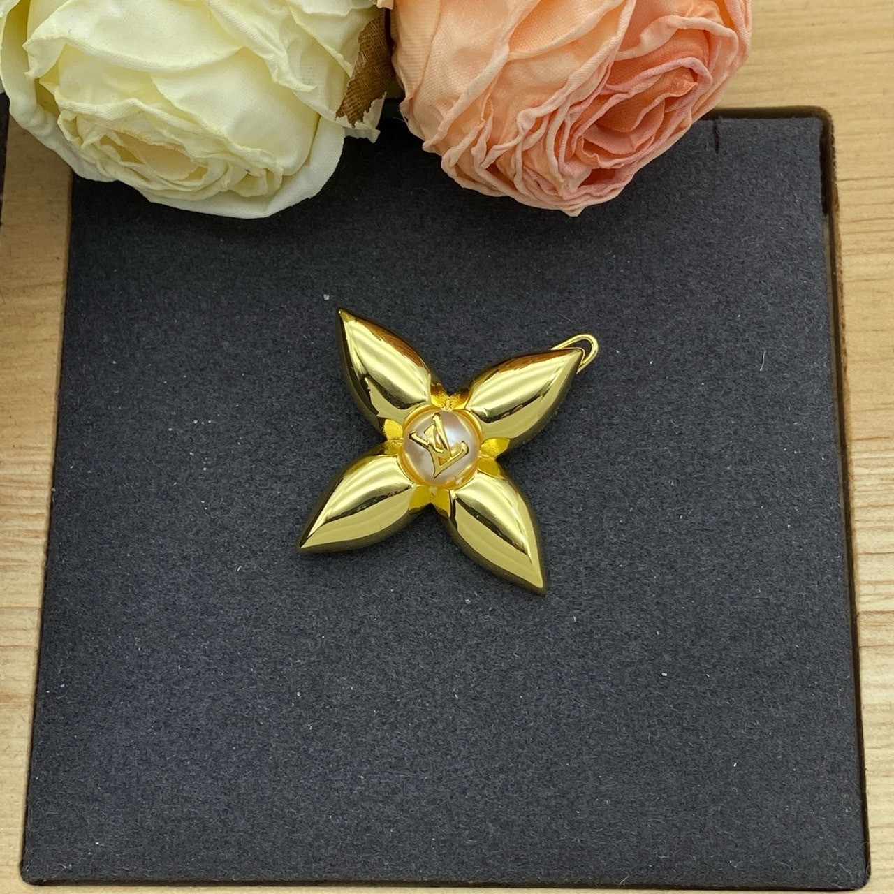 O1005 กิ๊บ L(ทอง)