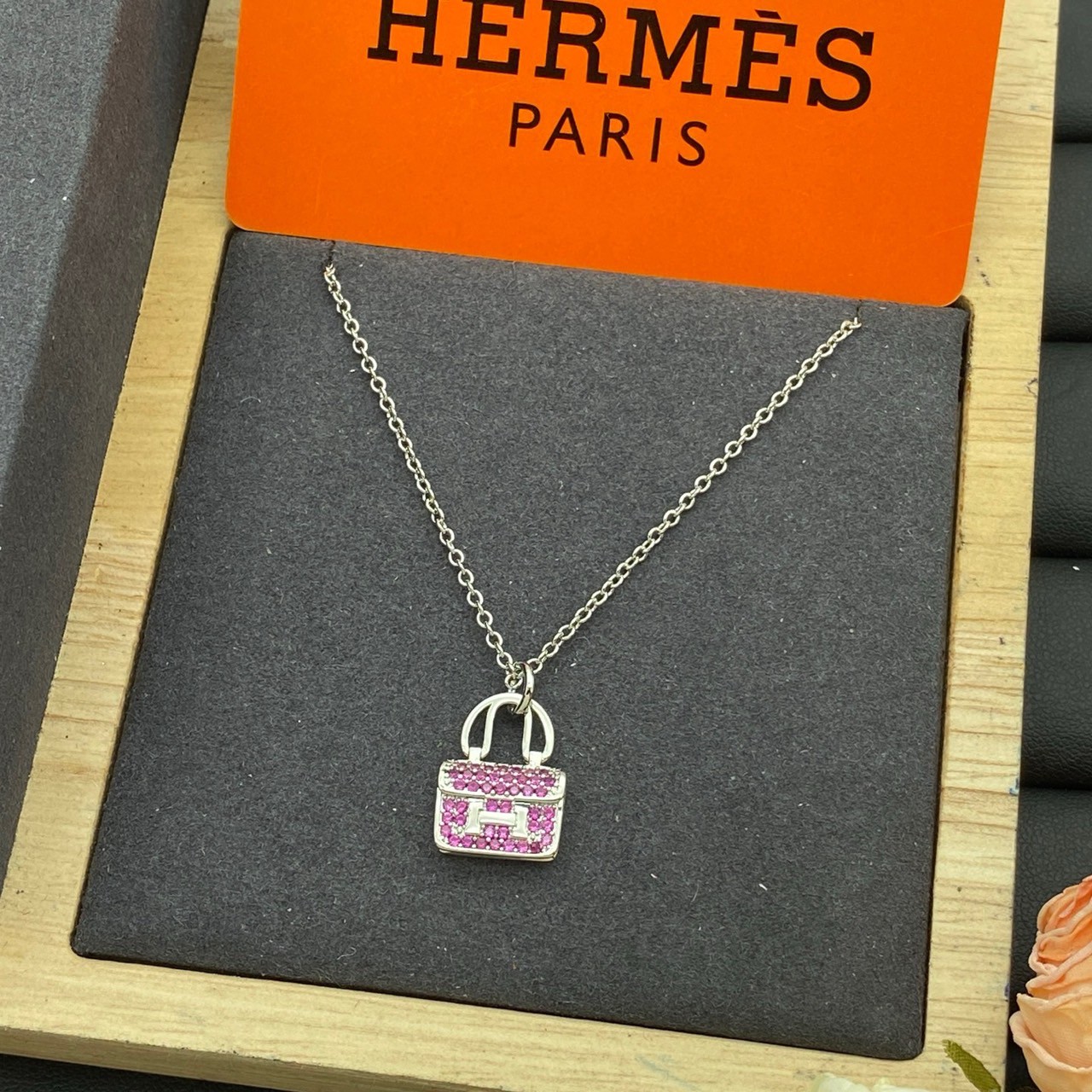 PP10658 สร้อยคอ H