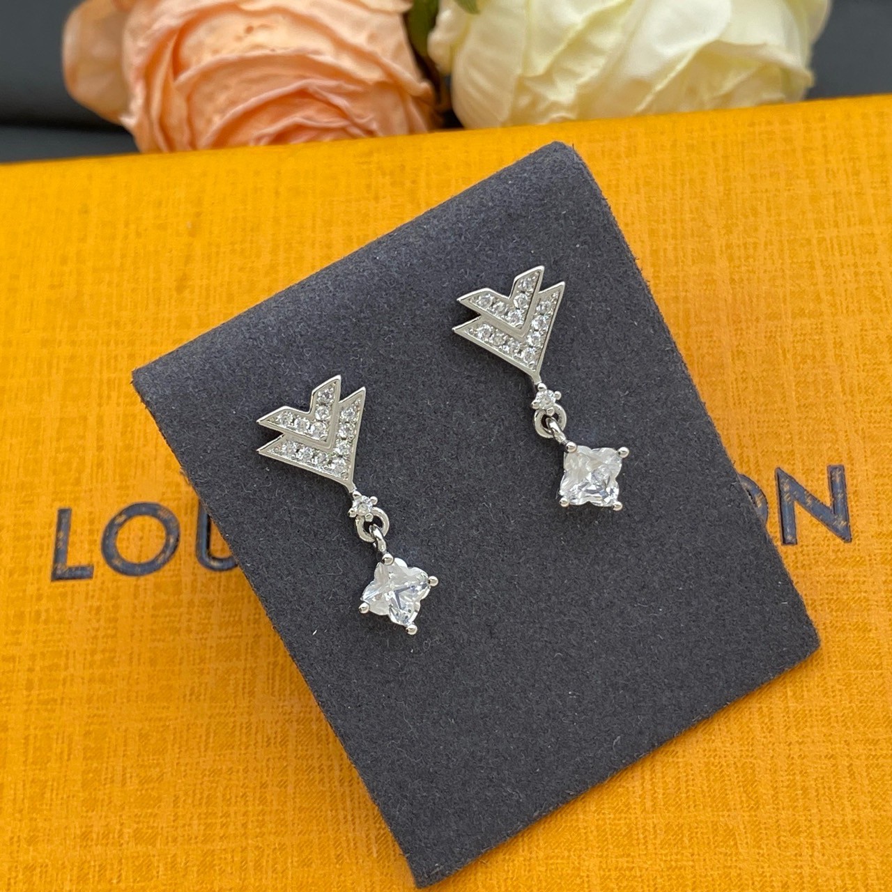 PP10662 ต่างหู L(เงิน)