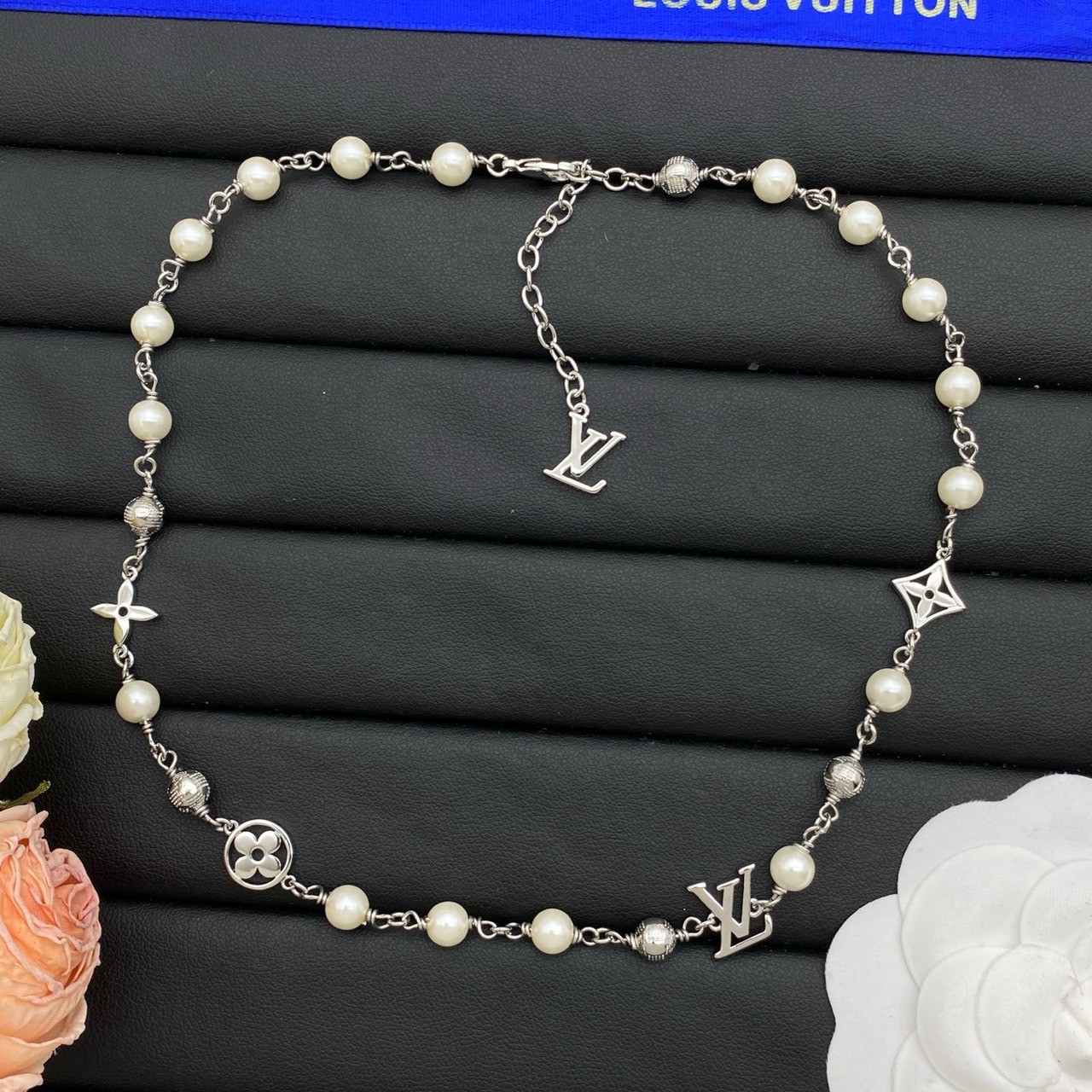 PP11165 สร้อยคอ L(เงิน)