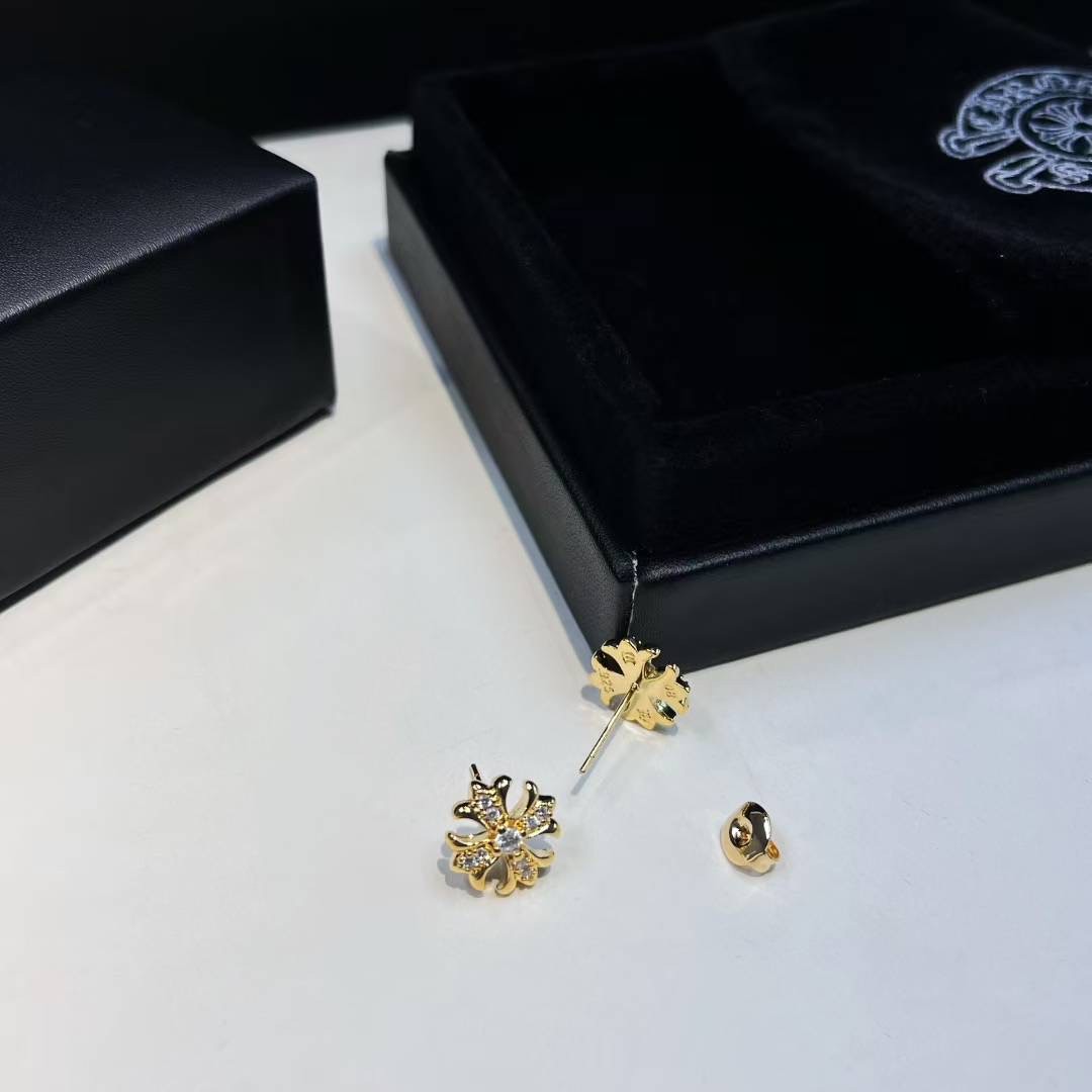 PP12336 ต่างหู Chrome Hearts(ทอง)