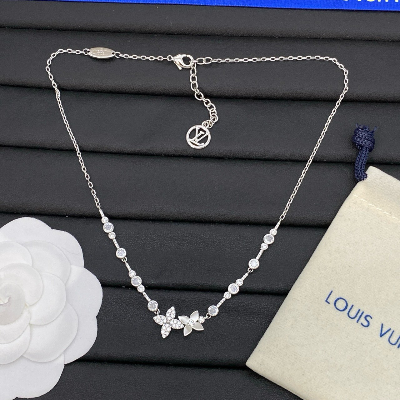 PP12328 สร้อยคอ L(เงิน)