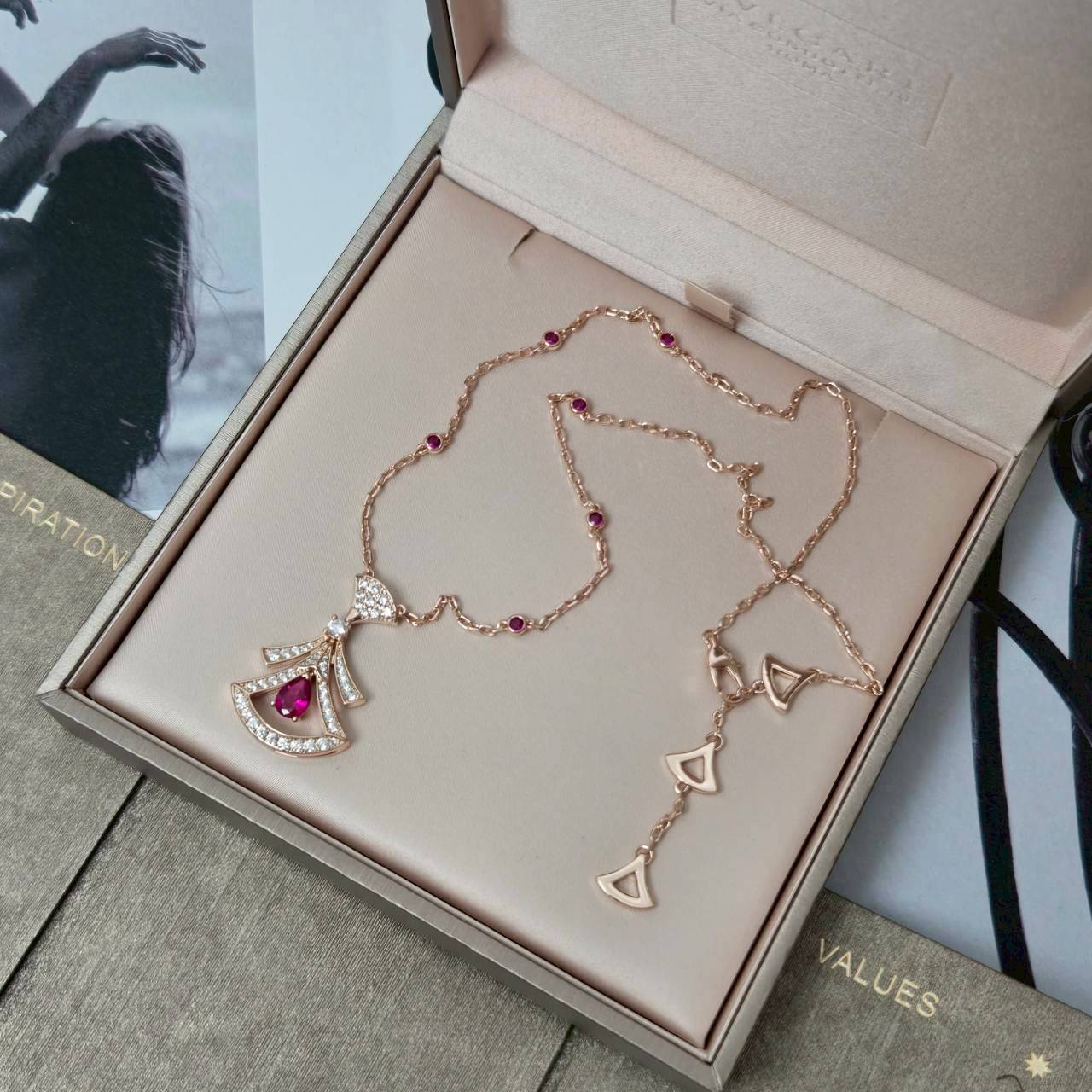 PP12324 สร้อยคอ BVL