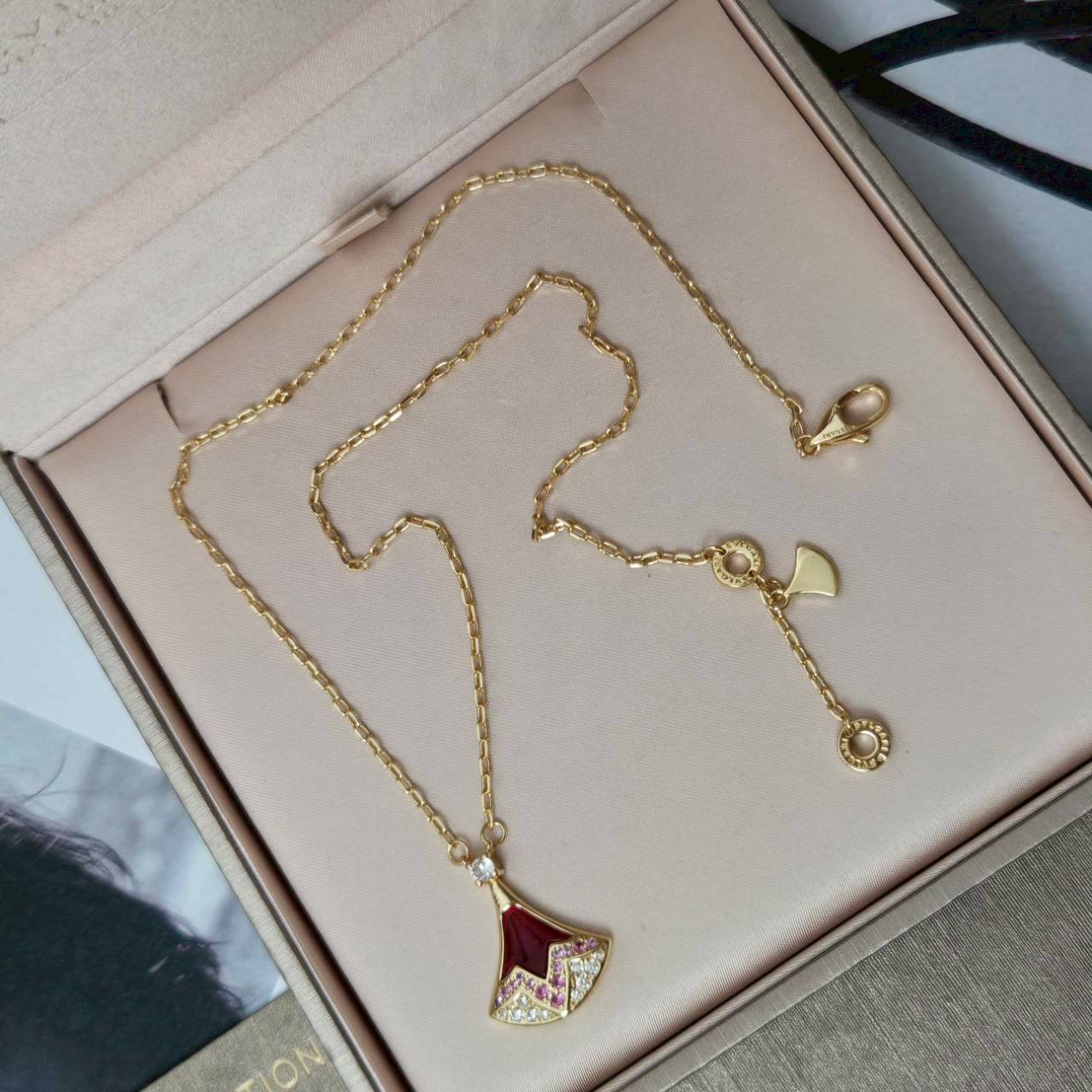 PP12326 สร้อยคอ BVL(แดง)