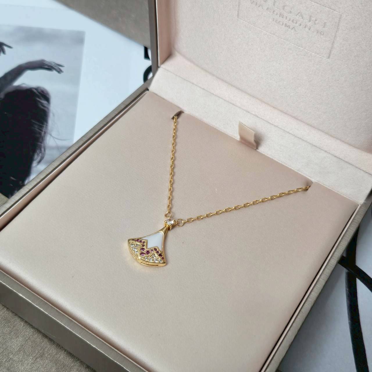 PP12325 สร้อยคอ BVL(ขาว)