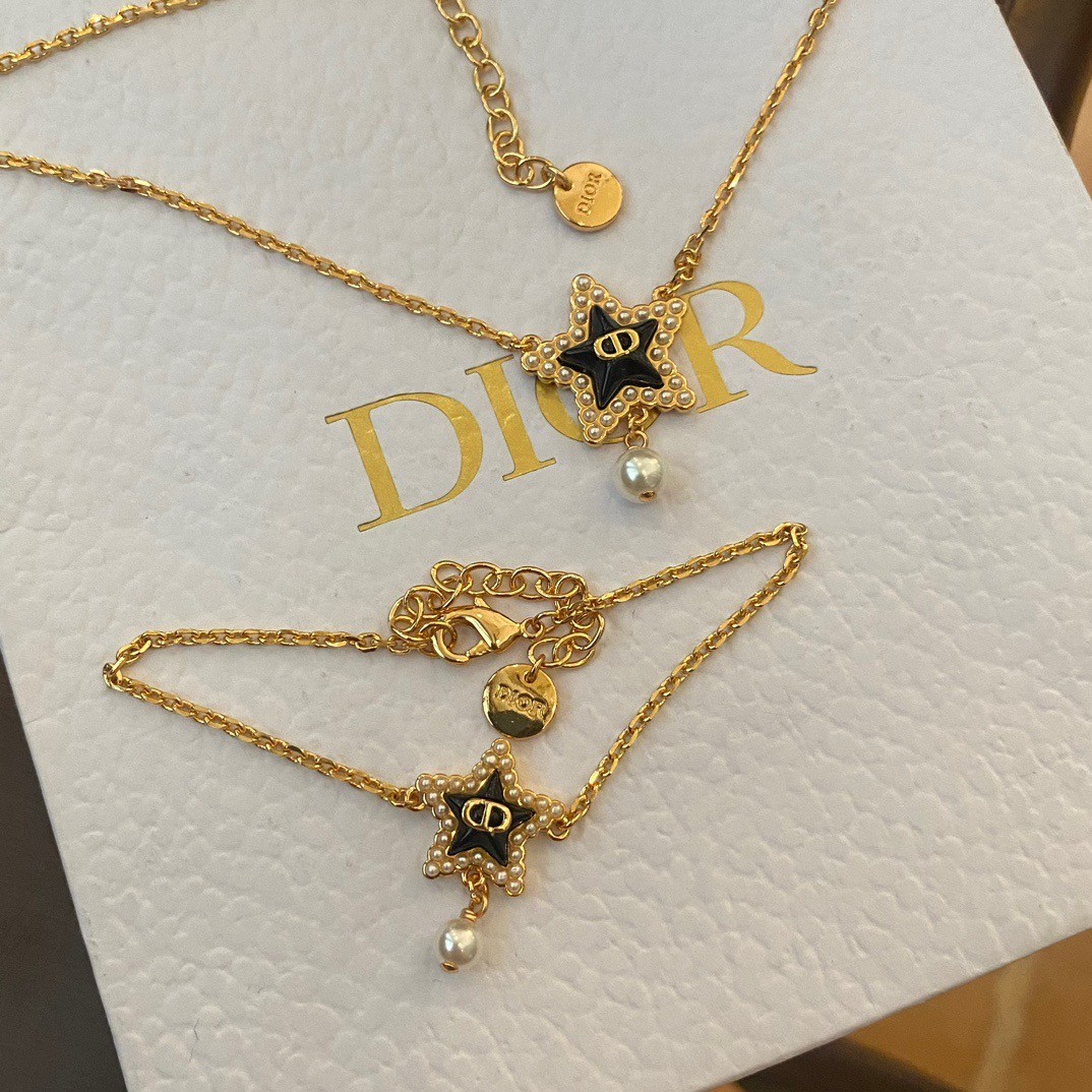 PP9560 สร้อยข้อมือ D