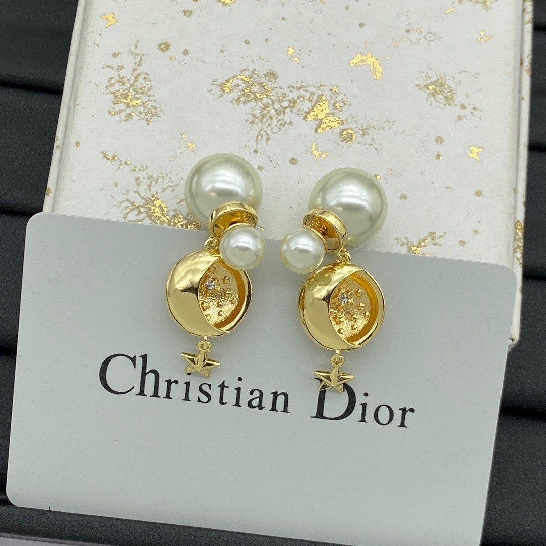 O0799 ต่างหู D