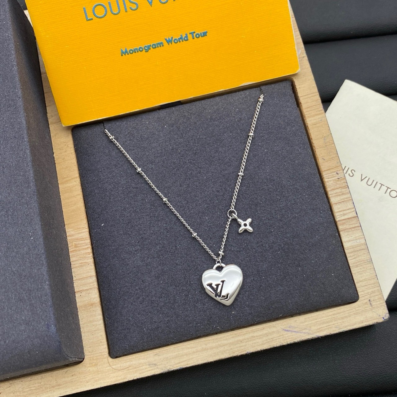 O1225 สร้อยคอ L(เงิน)