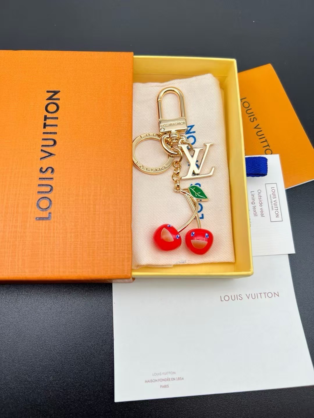 PP11512 พวงกุญแจ L