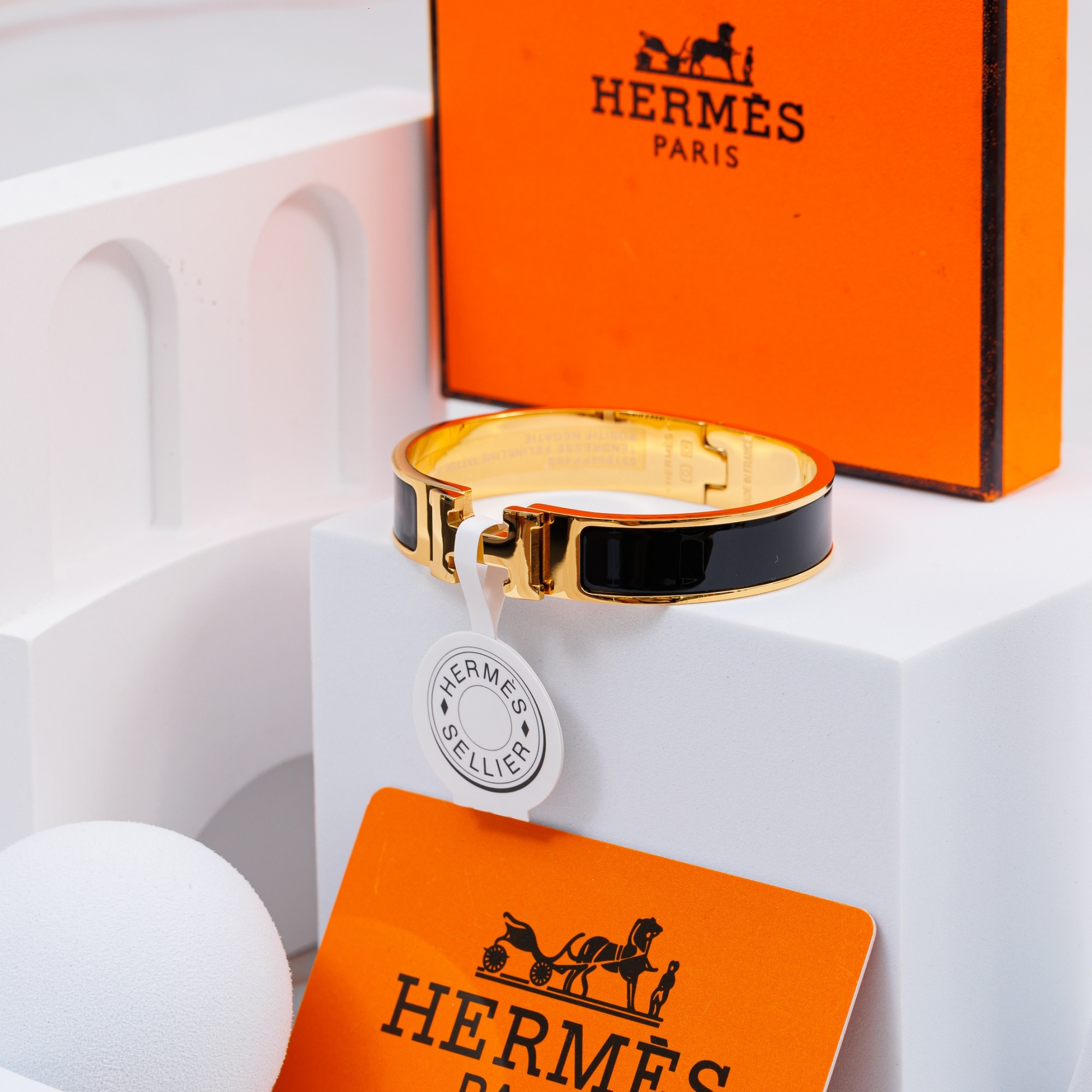 P3562 กำไลข้อมือ Hermes (ทอง)