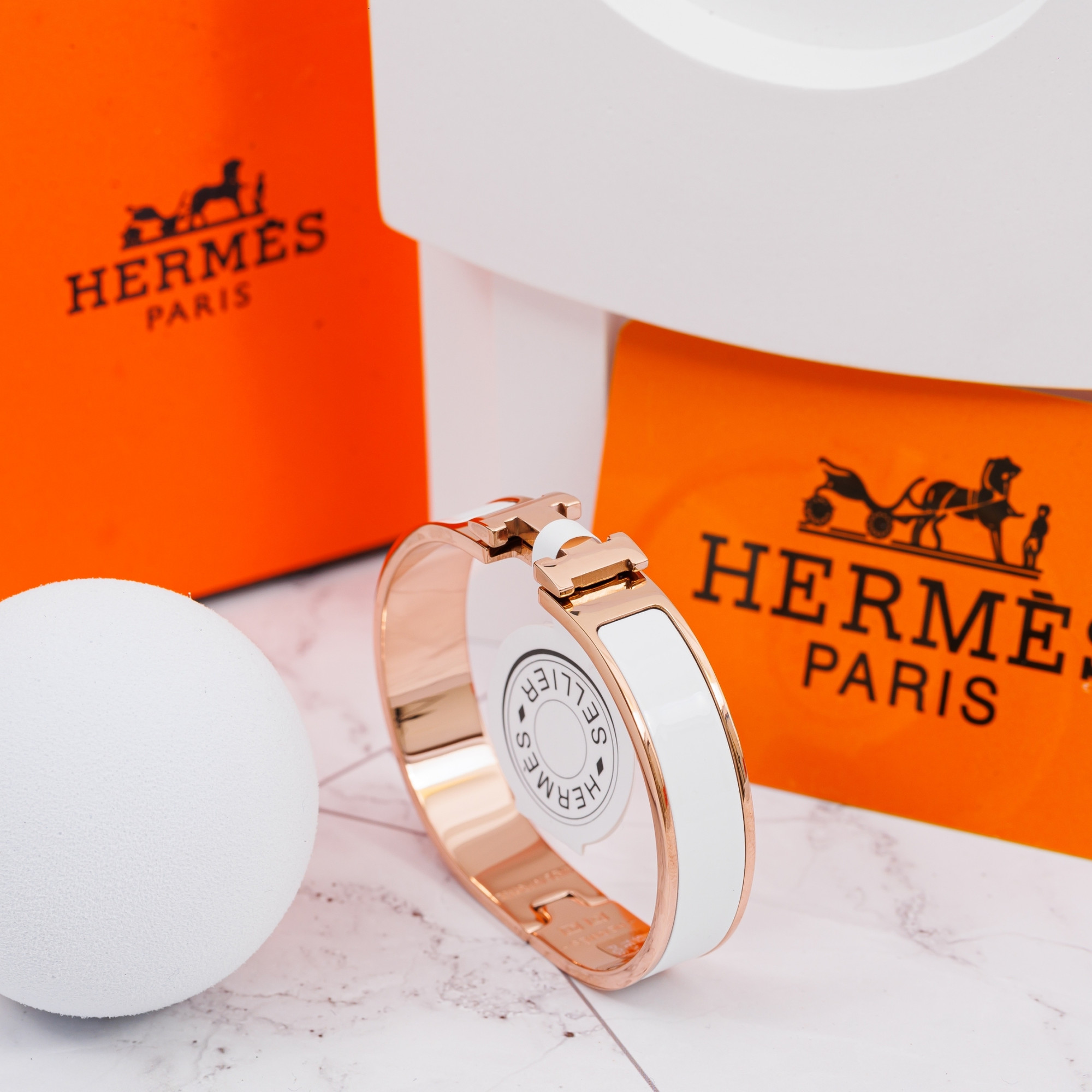 P3573 กำไลข้อมือ Hermes (Pink gold)