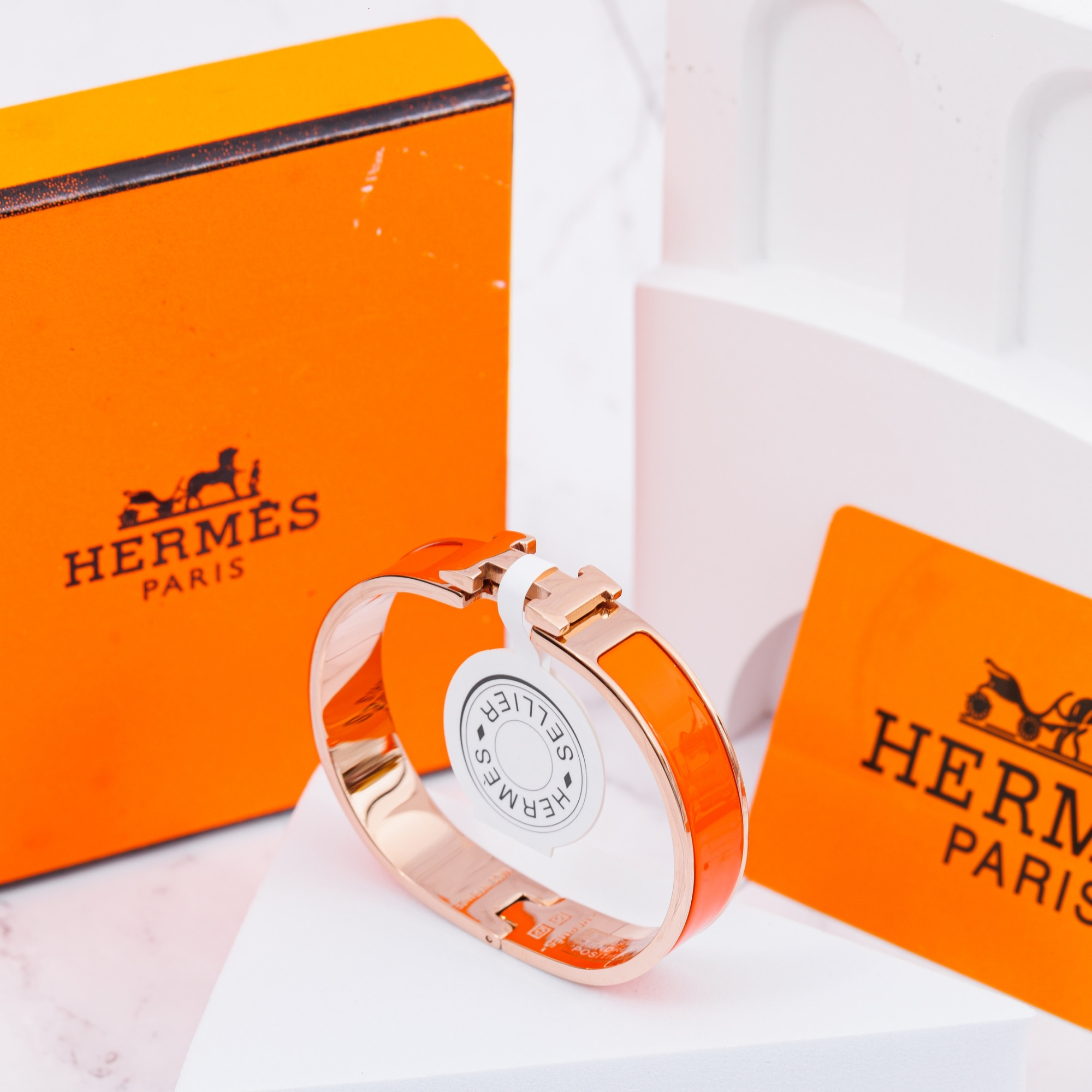 P3575 กำไลข้อมือ Hermes (Pink gold)