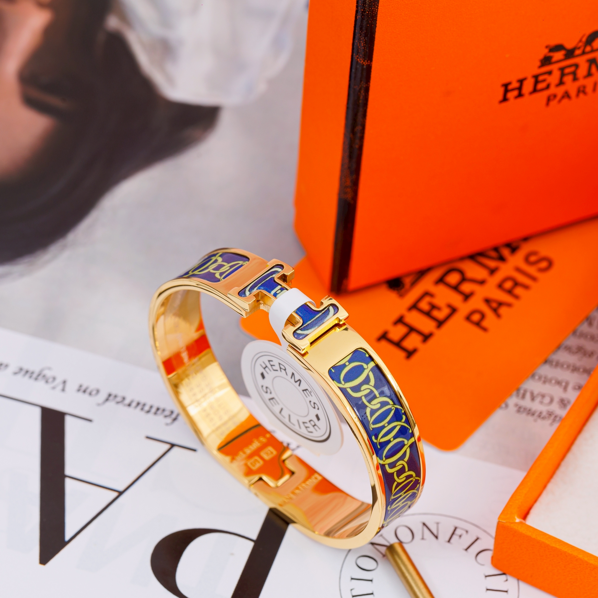 P6466 กำไลข้อมือ H(ทอง)